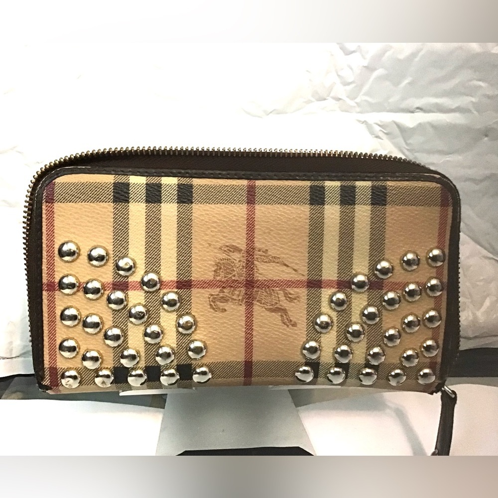 Burberry Studded Haymarket Zip Around Wallet - Picture 2 of 11